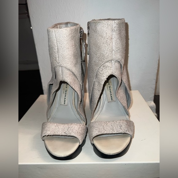 Camilla Skovgaard London Grey Suede Booties - Picture 3 of 10